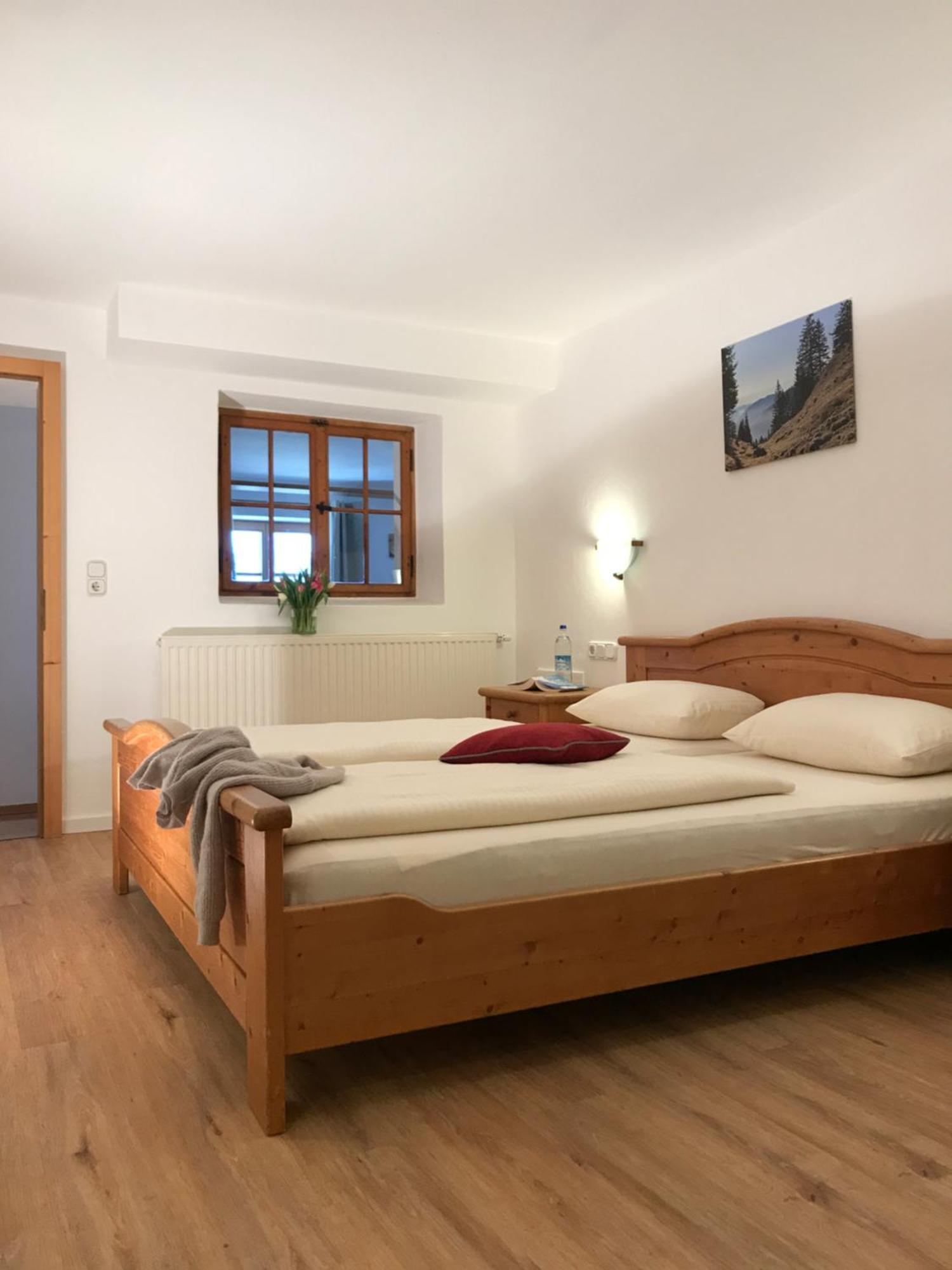 שליירסי Gaestehaus Hotel Maria Theresia מראה חיצוני תמונה