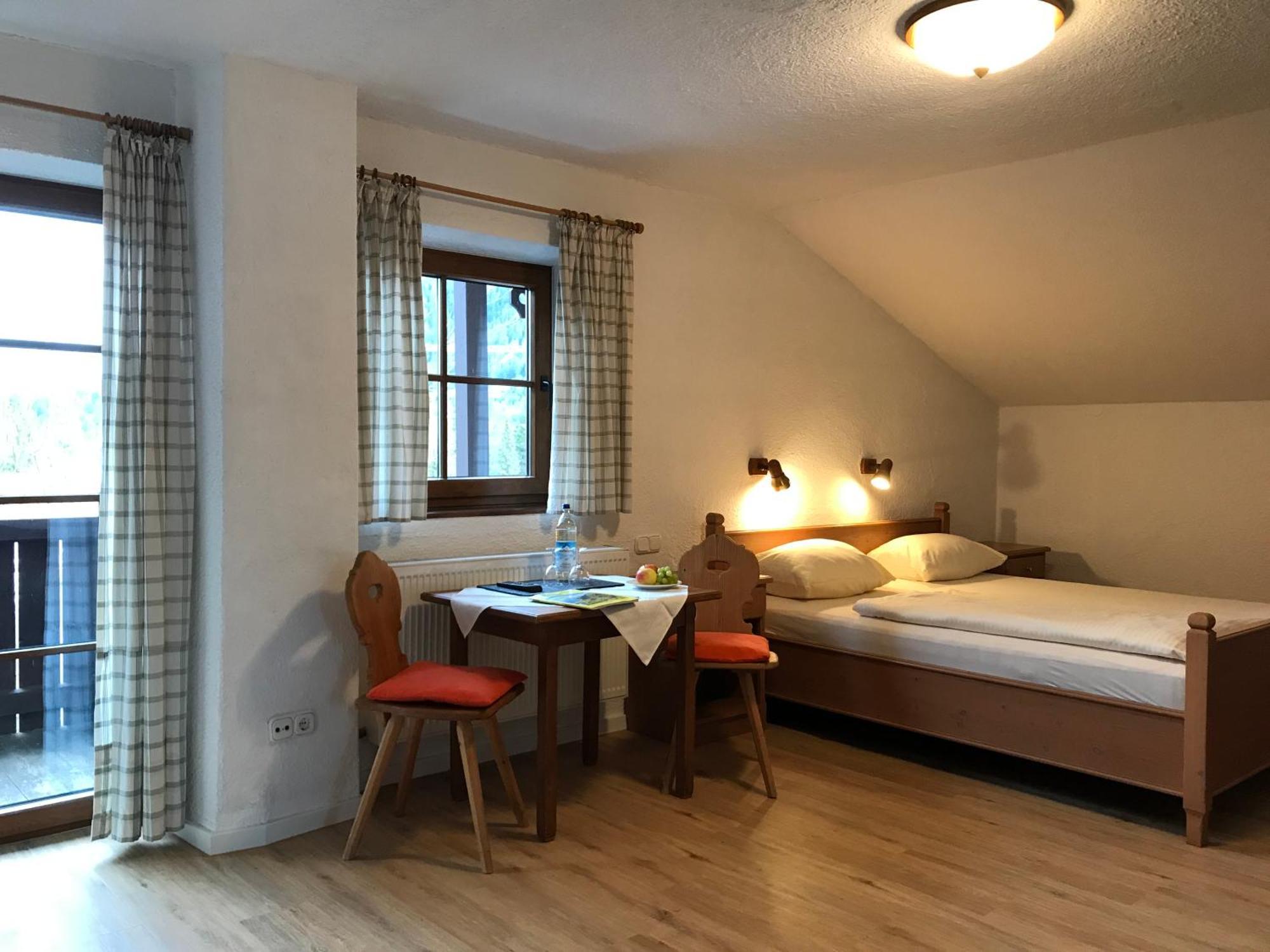 שליירסי Gaestehaus Hotel Maria Theresia מראה חיצוני תמונה