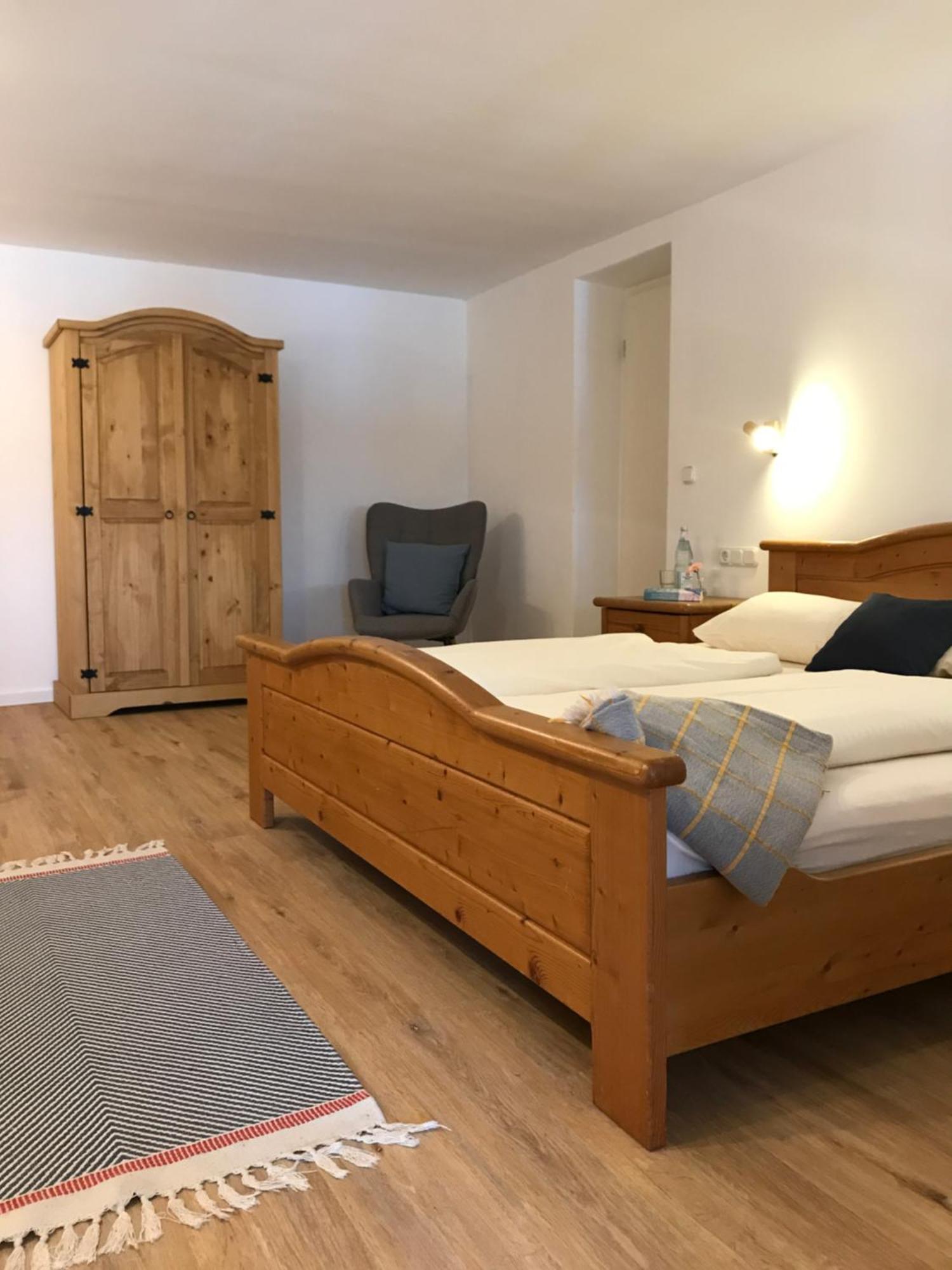 שליירסי Gaestehaus Hotel Maria Theresia מראה חיצוני תמונה